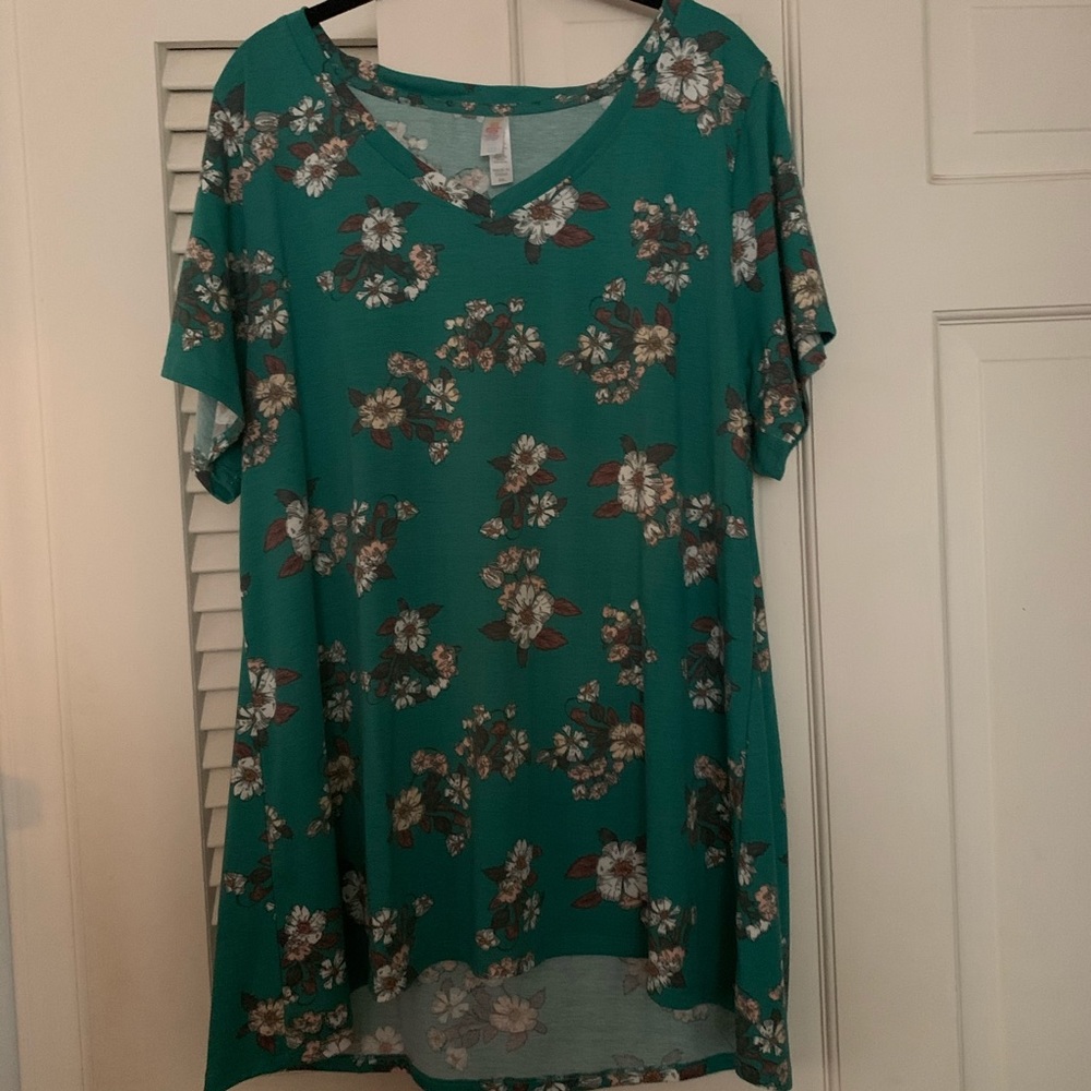 LulaRoe Christy T